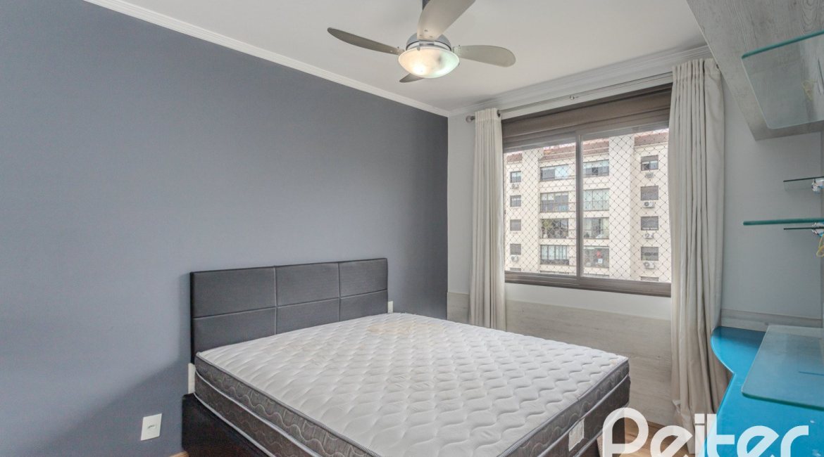 Apartamento à venda com 98m², 2 dormitórios, 1 suíte, 2 vagas, no bairro Tristeza em PORTO ALEGRE