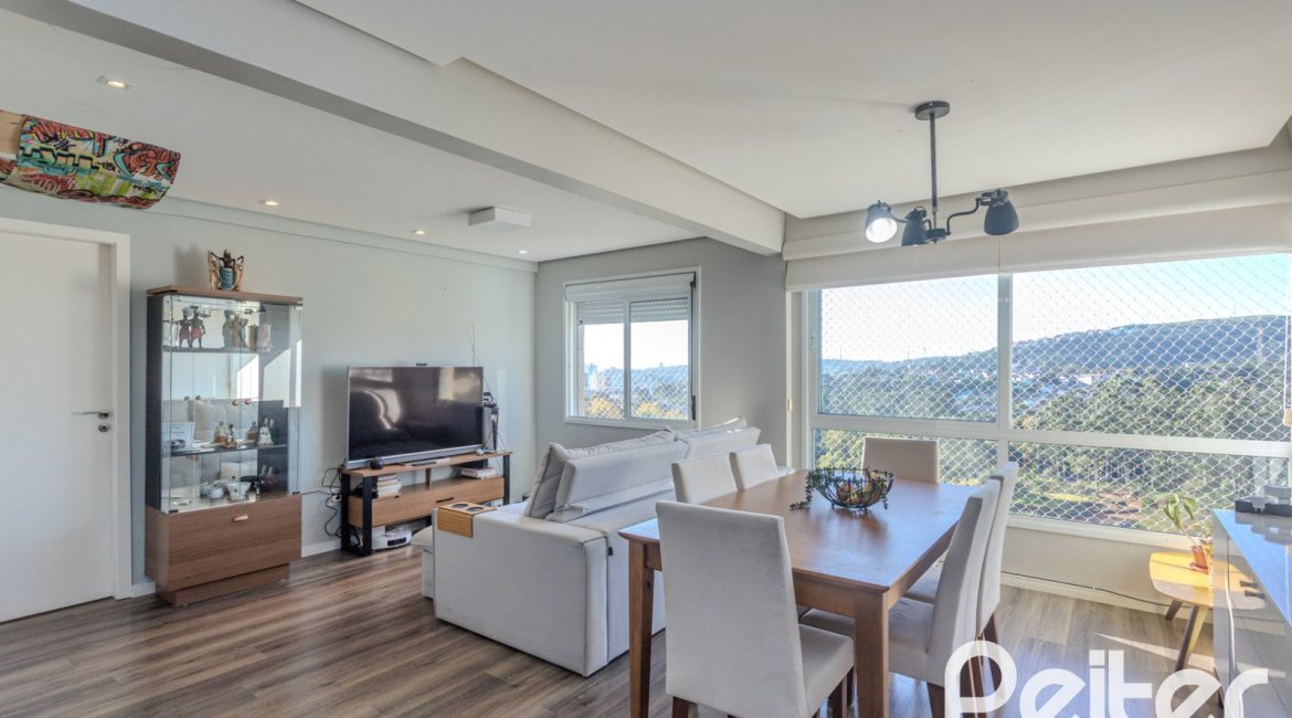 Apartamento à venda com 71m², 2 dormitórios, 1 suíte, 1 vaga, no bairro Cavalhada em PORTO ALEGRE