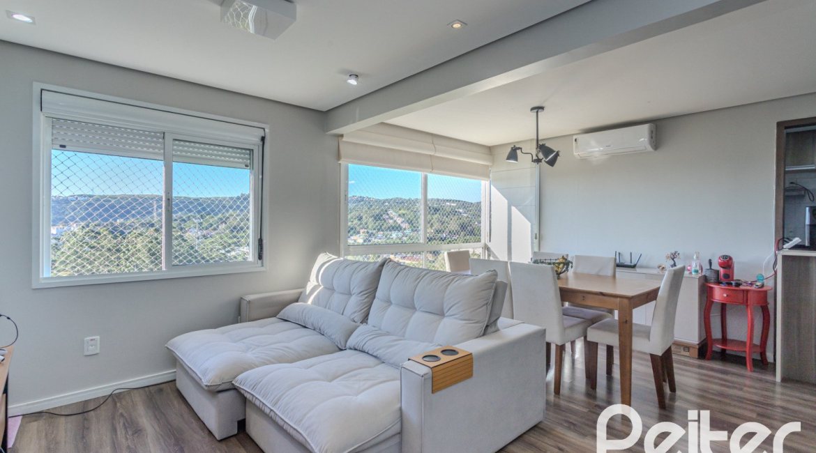 Apartamento à venda com 71m², 2 dormitórios, 1 suíte, 1 vaga, no bairro Cavalhada em PORTO ALEGRE