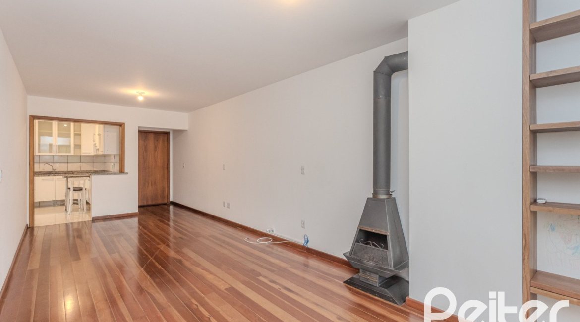 Apartamento à venda com 100m², 2 dormitórios, 1 suíte, 1 vaga, no bairro Tristeza em Porto Alegre