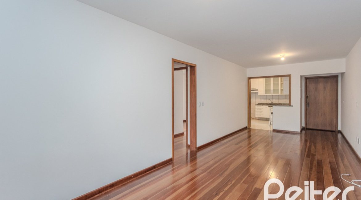 Apartamento à venda com 100m², 2 dormitórios, 1 suíte, 1 vaga, no bairro Tristeza em Porto Alegre