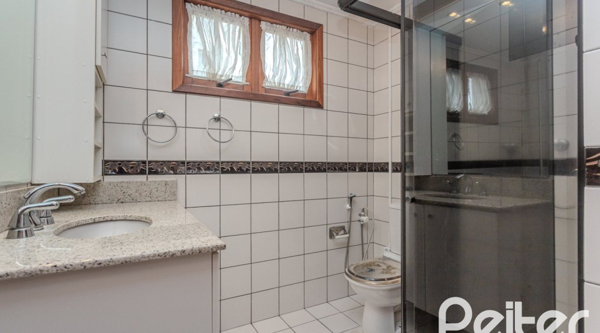 Apartamento à venda com 100m², 2 dormitórios, 1 suíte, 1 vaga, no bairro Tristeza em Porto Alegre