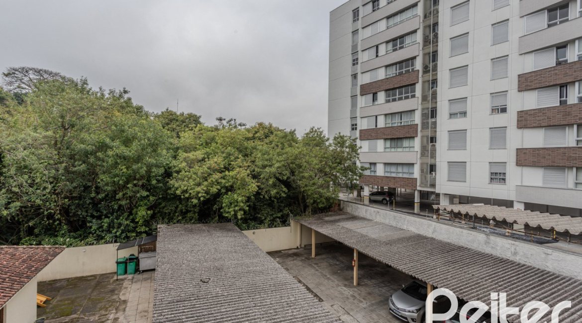 Apartamento à venda com 100m², 2 dormitórios, 1 suíte, 1 vaga, no bairro Tristeza em Porto Alegre