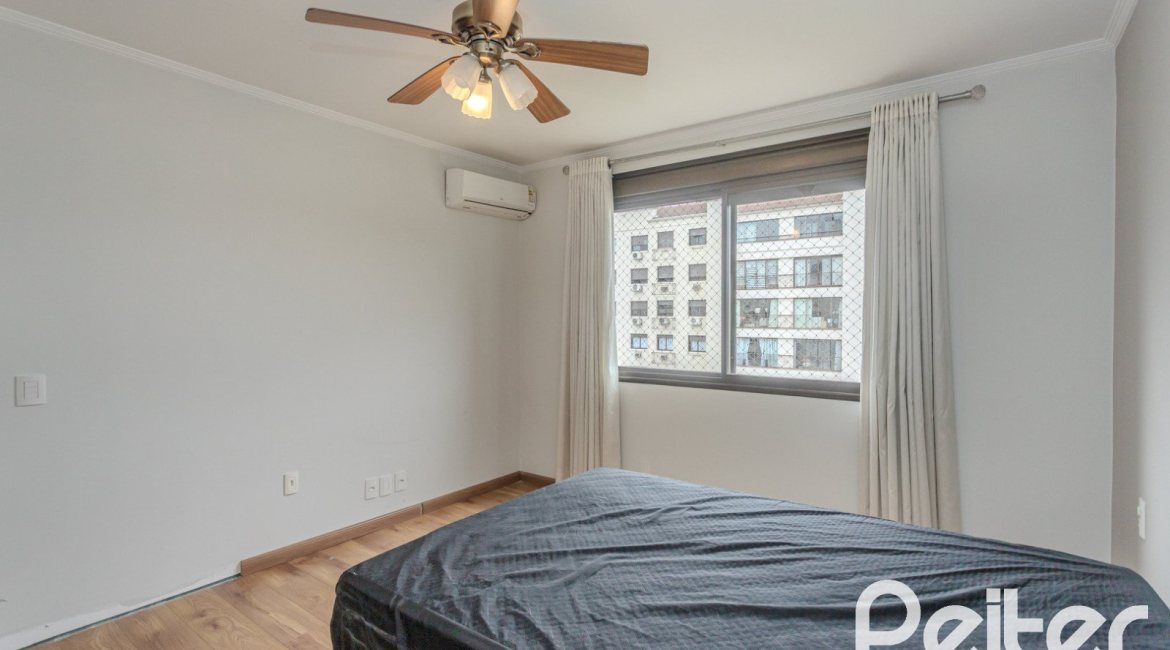 Apartamento à venda com 88m², 3 dormitórios, 1 suíte, 2 vagas, no bairro Tristeza em PORTO ALEGRE