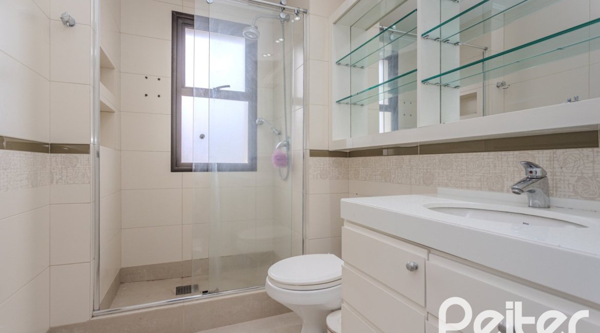 Apartamento à venda com 88m², 3 dormitórios, 1 suíte, 2 vagas, no bairro Tristeza em PORTO ALEGRE