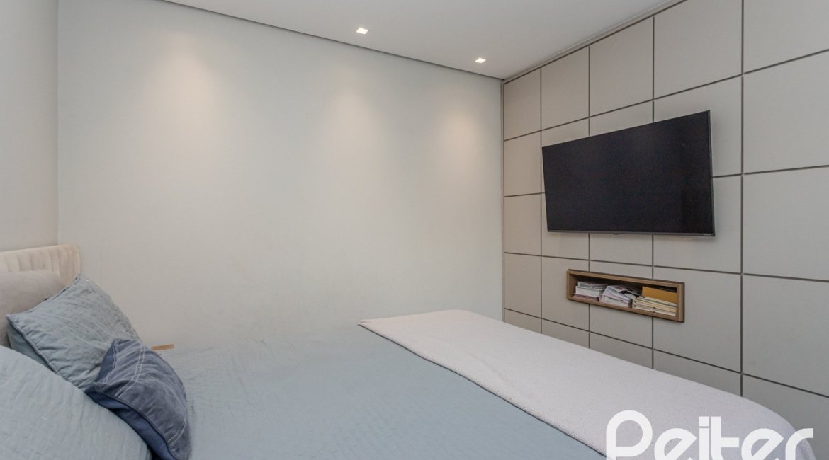 Casa em Condomínio à venda com 206m², 3 dormitórios, 3 suítes, 7 vagas, no bairro Alphaville em PORTO ALEGRE