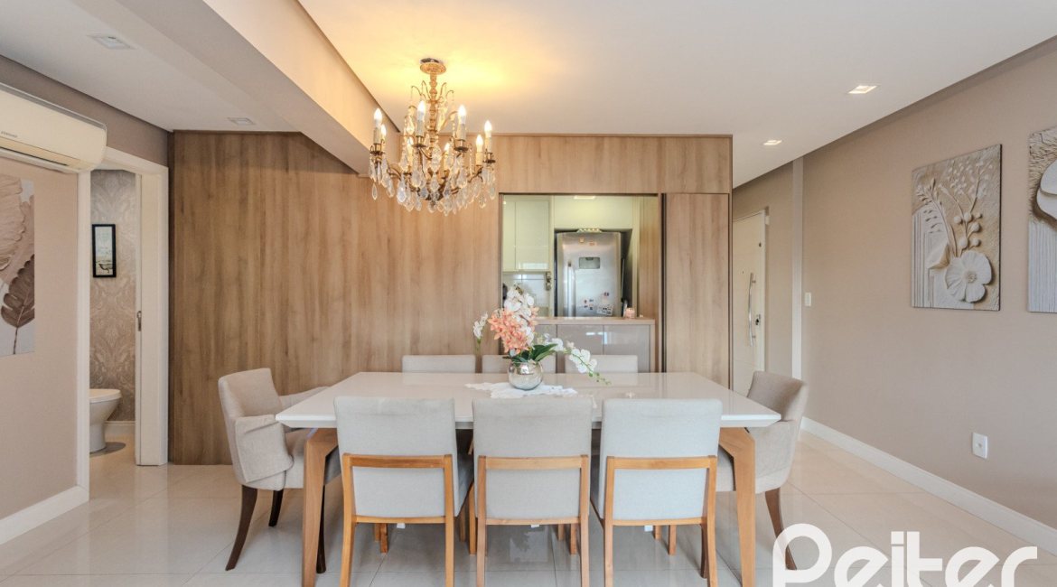 Apartamento à venda com 102m², 3 dormitórios, 1 suíte, 2 vagas, no bairro Tristeza em PORTO ALEGRE