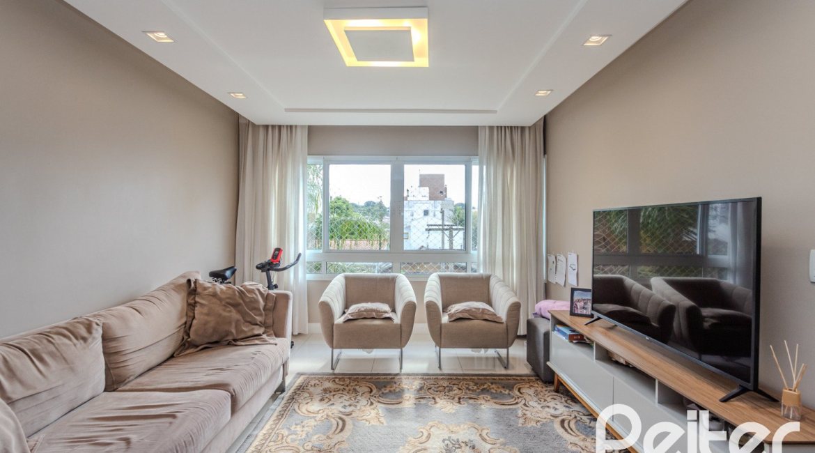 Apartamento à venda com 102m², 3 dormitórios, 1 suíte, 2 vagas, no bairro Tristeza em PORTO ALEGRE