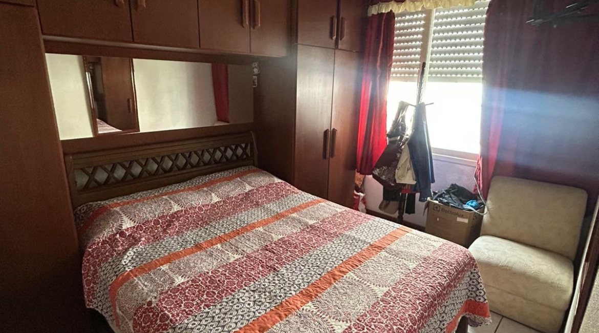 Apartamento à venda com 46m², 2 dormitórios, 1 vaga, no bairro Cavalhada em Porto Alegre