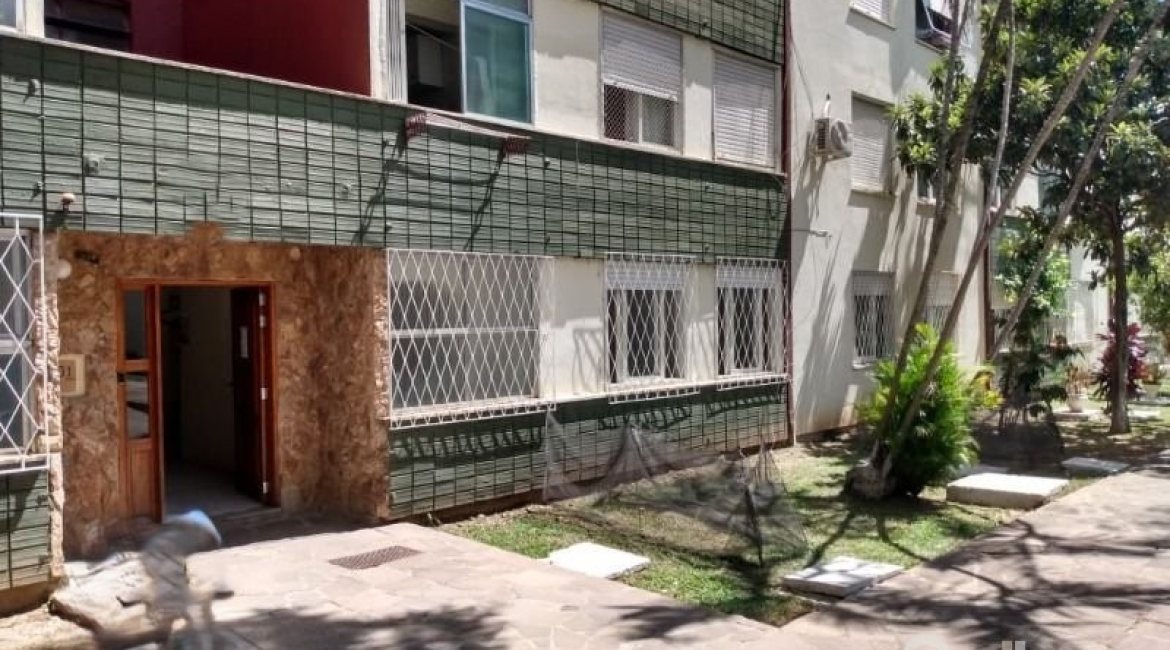 Apartamento à venda com 46m², 2 dormitórios, 1 vaga, no bairro Cavalhada em Porto Alegre