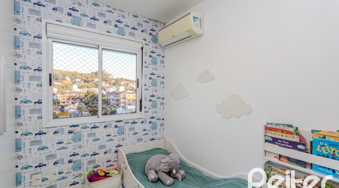 Apartamento à venda com 73m², 3 dormitórios, 1 suíte, 2 vagas, no bairro Tristeza em PORTO ALEGRE