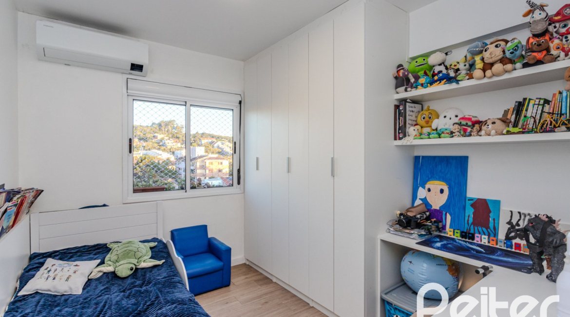 Apartamento à venda com 73m², 3 dormitórios, 1 suíte, 2 vagas, no bairro Tristeza em PORTO ALEGRE