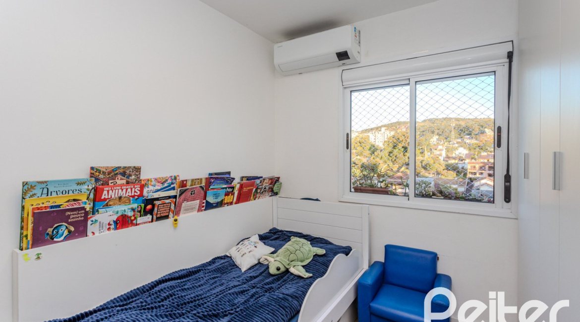 Apartamento à venda com 73m², 3 dormitórios, 1 suíte, 2 vagas, no bairro Tristeza em PORTO ALEGRE