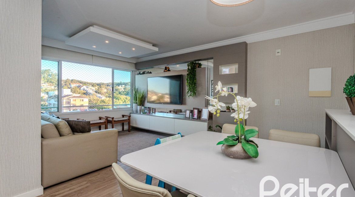 Apartamento à venda com 73m², 3 dormitórios, 1 suíte, 2 vagas, no bairro Tristeza em PORTO ALEGRE