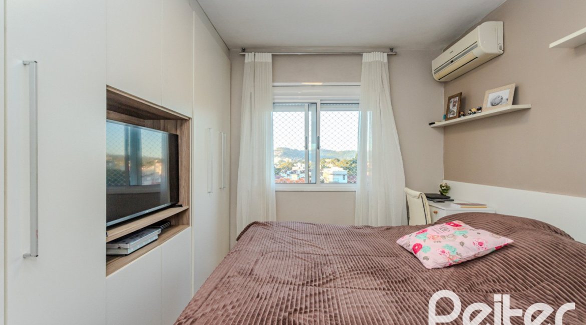 Apartamento à venda com 73m², 3 dormitórios, 1 suíte, 2 vagas, no bairro Tristeza em PORTO ALEGRE