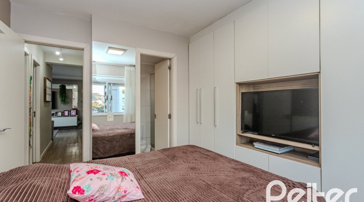 Apartamento à venda com 73m², 3 dormitórios, 1 suíte, 2 vagas, no bairro Tristeza em PORTO ALEGRE