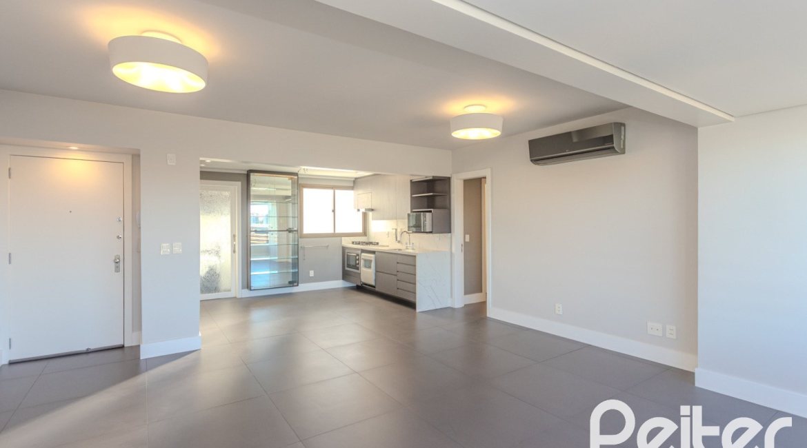 Apartamento à venda com 98m², 3 dormitórios, 1 suíte, 1 vaga, no bairro Cristal em PORTO ALEGRE