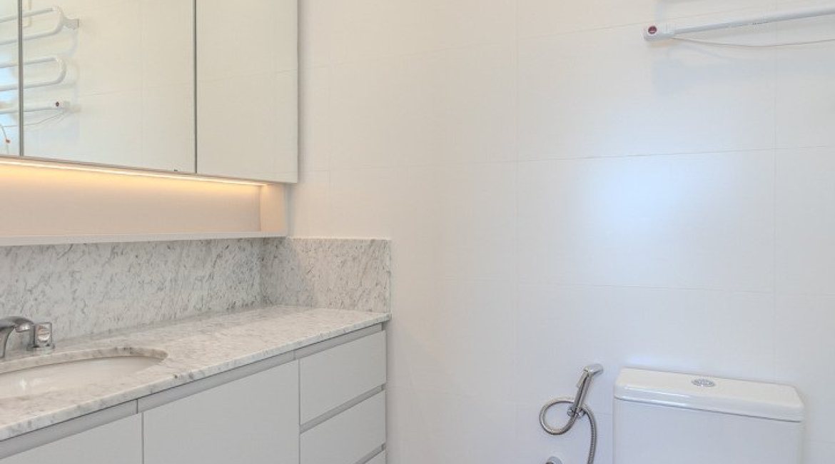 Apartamento à venda com 98m², 3 dormitórios, 1 suíte, 1 vaga, no bairro Cristal em PORTO ALEGRE