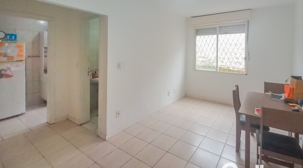 Apartamento à venda com 37m², 1 dormitório, 1 vaga, no bairro Cavalhada em Porto Alegre
