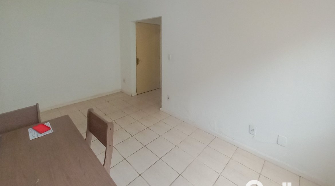 Apartamento à venda com 37m², 1 dormitório, 1 vaga, no bairro Cavalhada em Porto Alegre