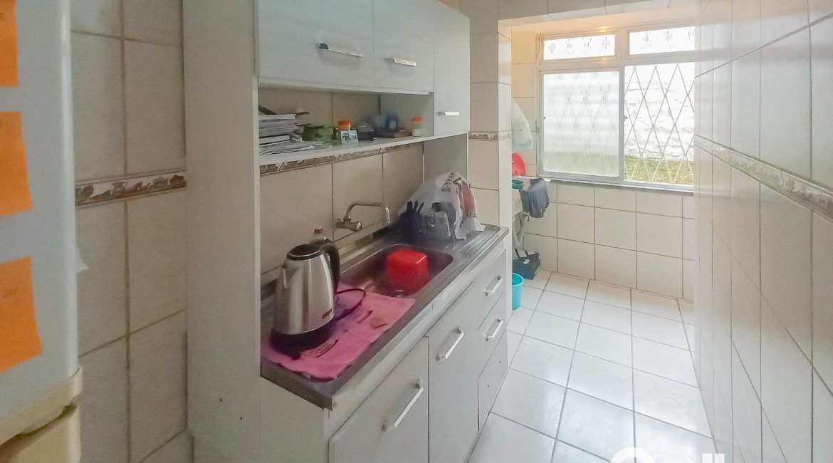 Apartamento à venda com 37m², 1 dormitório, 1 vaga, no bairro Cavalhada em Porto Alegre