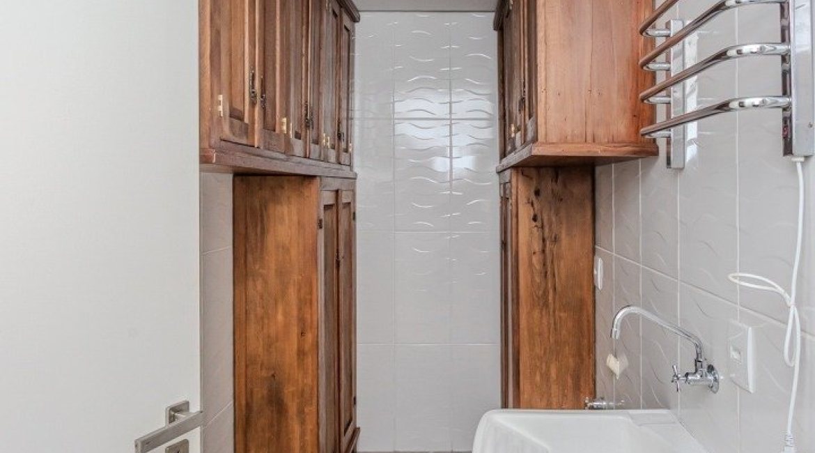 Casa em Condomínio à venda com 361m², 3 dormitórios, 3 suítes, no bairro Terra Ville em PORTO ALEGRE