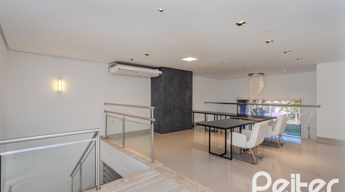 Casa em Condomínio à venda com 361m², 3 dormitórios, 3 suítes, no bairro Terra Ville em PORTO ALEGRE