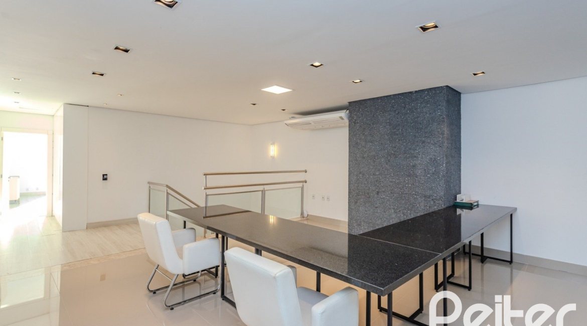 Casa em Condomínio à venda com 361m², 3 dormitórios, 3 suítes, no bairro Terra Ville em PORTO ALEGRE