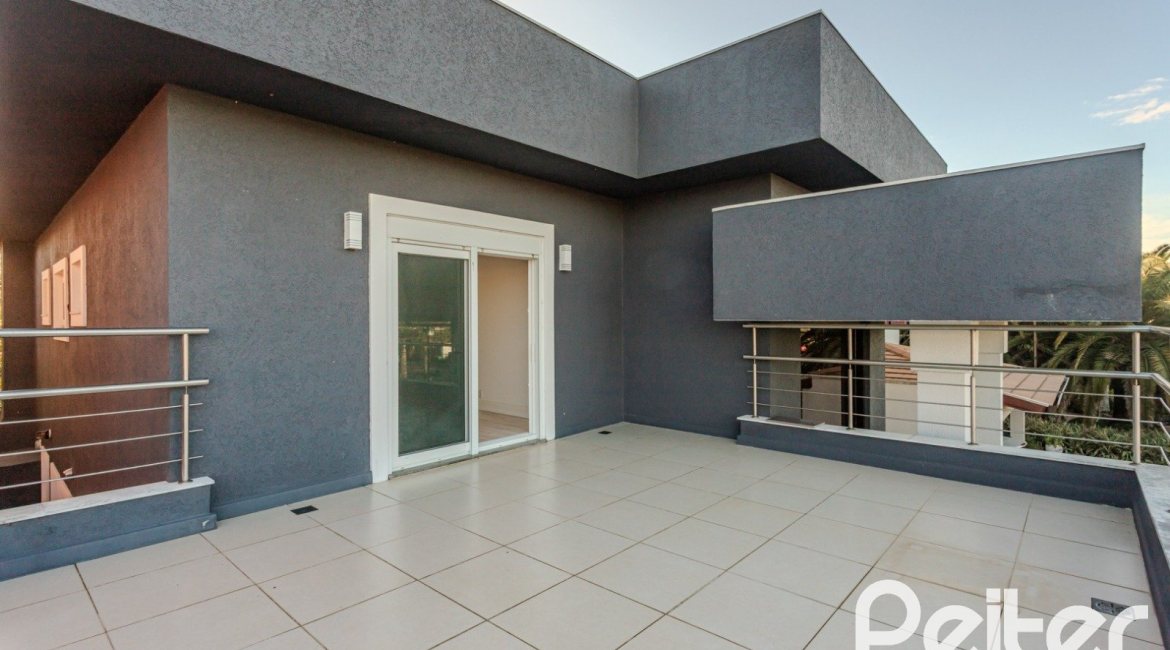Casa em Condomínio à venda com 361m², 3 dormitórios, 3 suítes, no bairro Terra Ville em PORTO ALEGRE