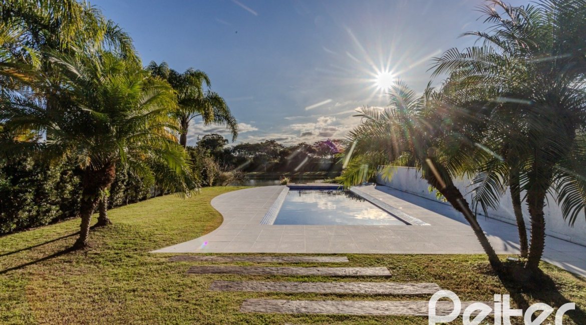 Casa em Condomínio à venda com 361m², 3 dormitórios, 3 suítes, no bairro Terra Ville em PORTO ALEGRE