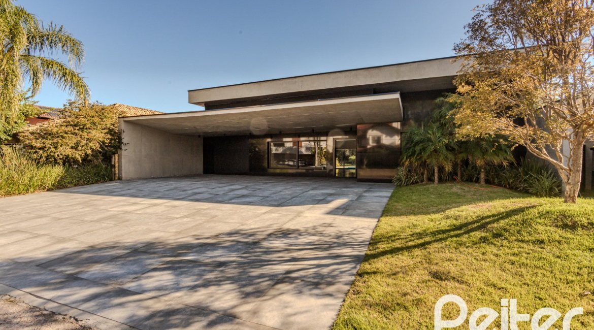 Casa em Condomínio à venda com 392m², 4 dormitórios, 4 suítes, 4 vagas, no bairro Terra Ville em PORTO ALEGRE