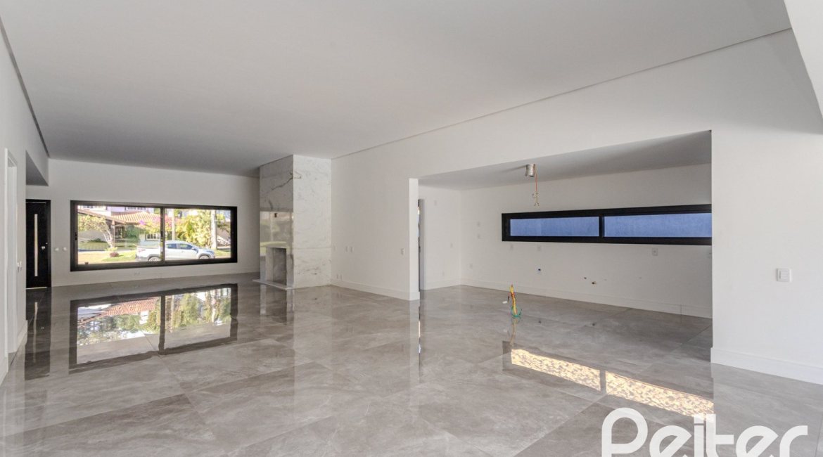 Casa em Condomínio à venda com 392m², 4 dormitórios, 4 suítes, 4 vagas, no bairro Terra Ville em PORTO ALEGRE