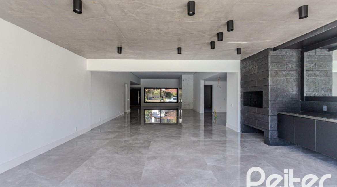 Casa em Condomínio à venda com 392m², 4 dormitórios, 4 suítes, 4 vagas, no bairro Terra Ville em PORTO ALEGRE