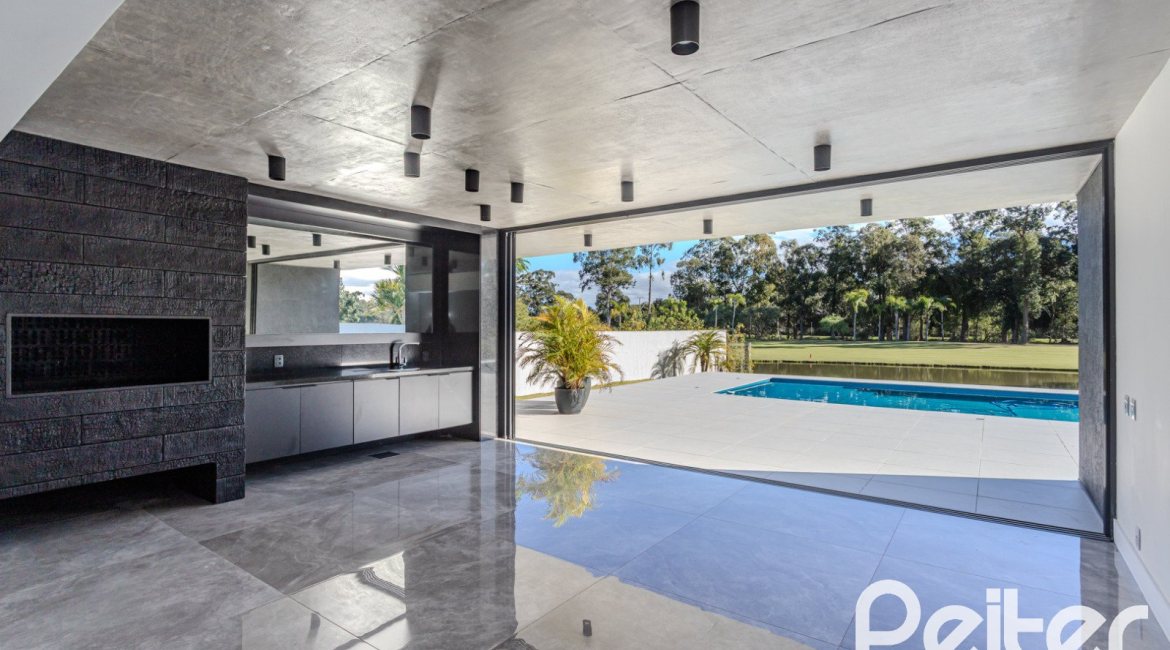 Casa em Condomínio à venda com 392m², 4 dormitórios, 4 suítes, 4 vagas, no bairro Terra Ville em PORTO ALEGRE