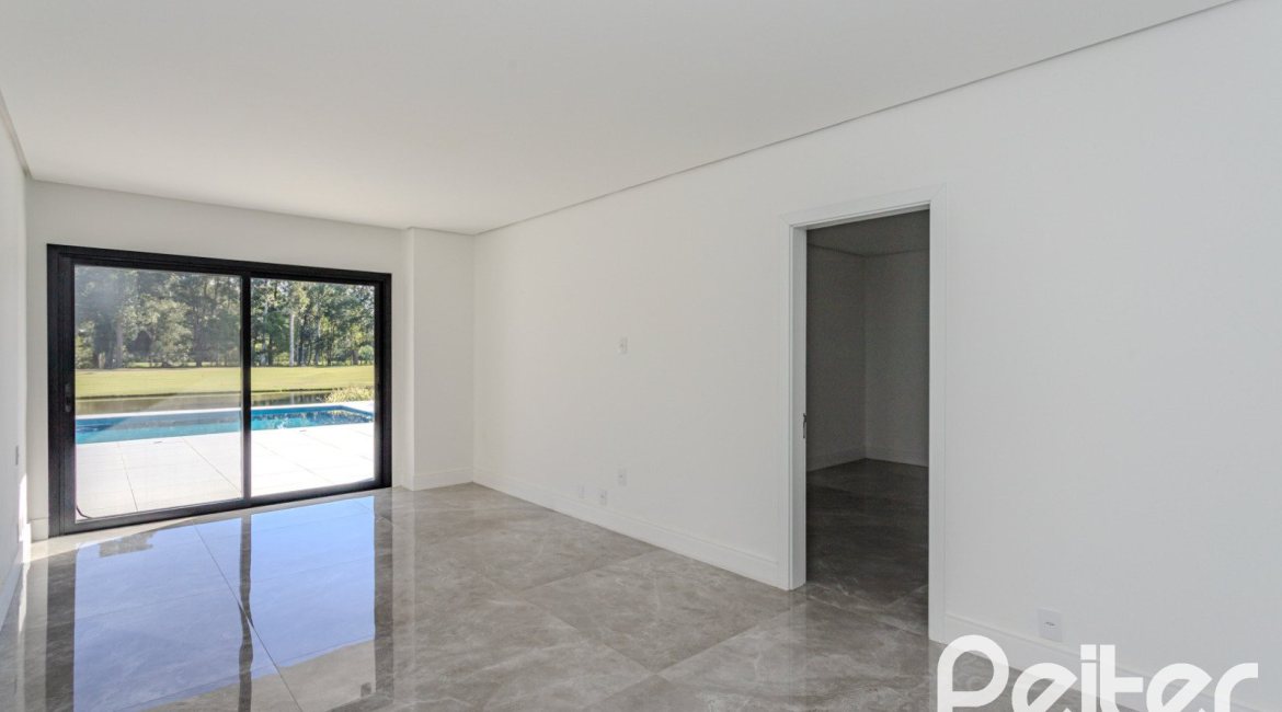 Casa em Condomínio à venda com 392m², 4 dormitórios, 4 suítes, 4 vagas, no bairro Terra Ville em PORTO ALEGRE