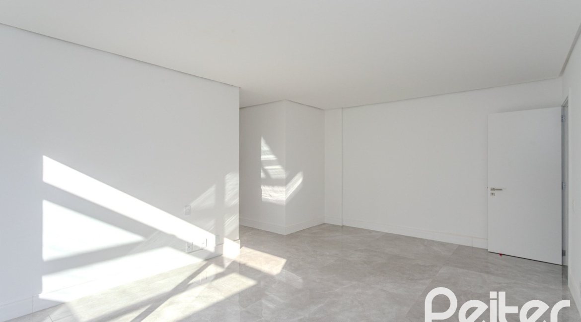 Casa em Condomínio à venda com 392m², 4 dormitórios, 4 suítes, 4 vagas, no bairro Terra Ville em PORTO ALEGRE