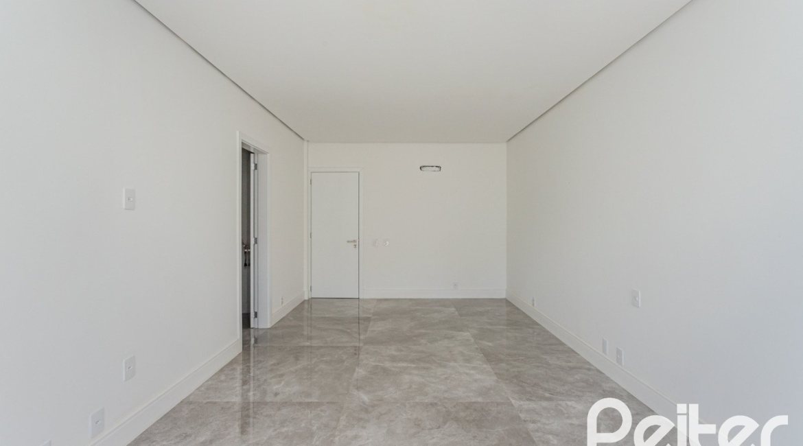 Casa em Condomínio à venda com 392m², 4 dormitórios, 4 suítes, 4 vagas, no bairro Terra Ville em PORTO ALEGRE
