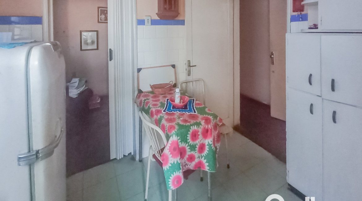Apartamento à venda com 62m², 2 dormitórios, no bairro Partenon em Porto Alegre