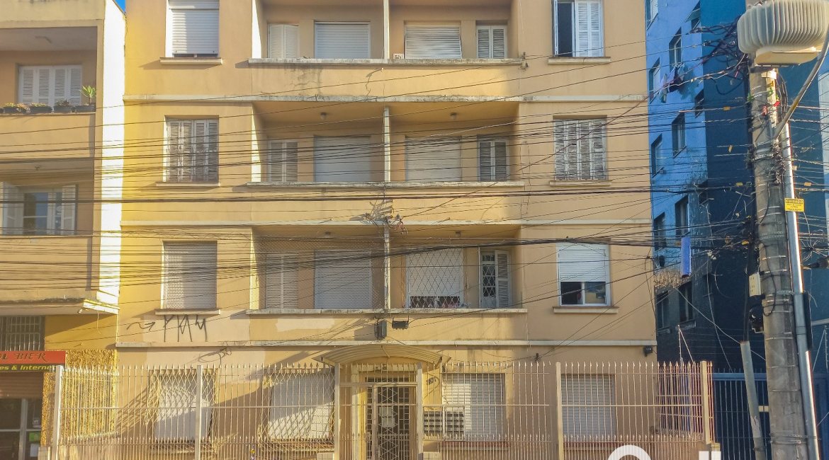 Apartamento à venda com 62m², 2 dormitórios, no bairro Partenon em Porto Alegre
