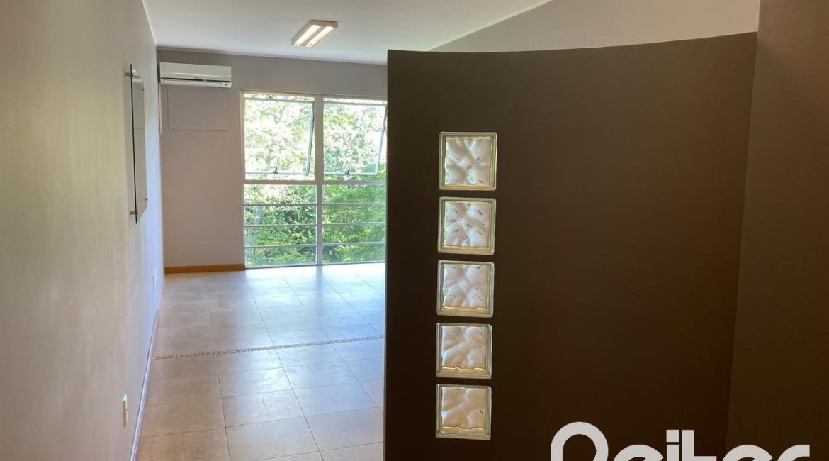 Comercial à venda com 26m², no bairro Menino Deus em Porto Alegre