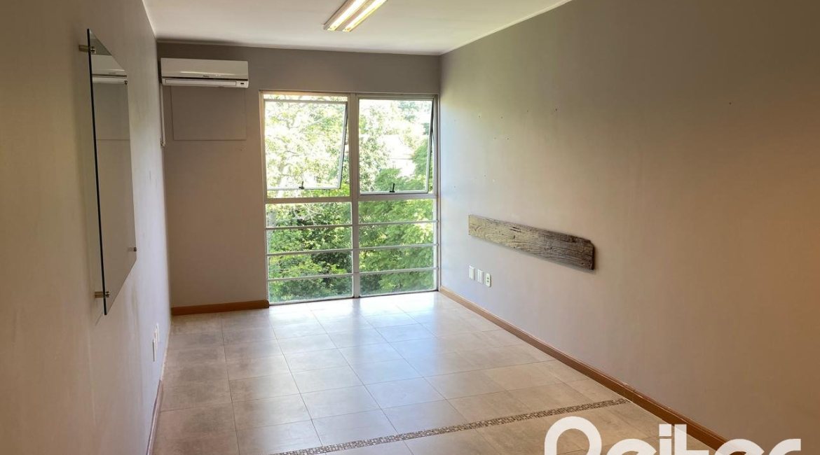 Comercial à venda com 26m², no bairro Menino Deus em Porto Alegre