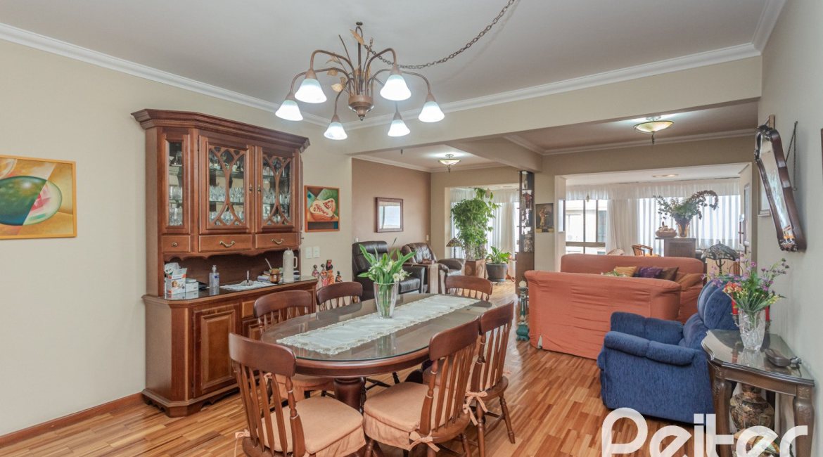 Apartamento à venda com 136m², 3 dormitórios, 1 suíte, 2 vagas, no bairro Tristeza em PORTO ALEGRE