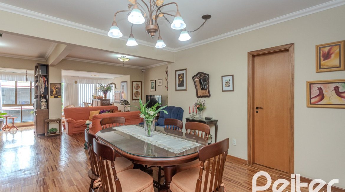 Apartamento à venda com 136m², 3 dormitórios, 1 suíte, 2 vagas, no bairro Tristeza em PORTO ALEGRE