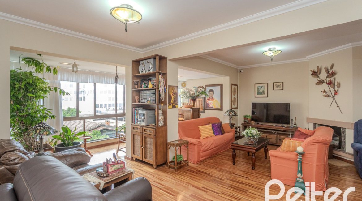 Apartamento à venda com 136m², 3 dormitórios, 1 suíte, 2 vagas, no bairro Tristeza em PORTO ALEGRE