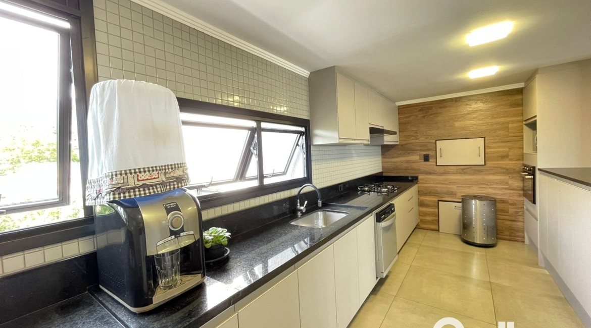 Apartamento à venda com 107m², 3 dormitórios, 3 suítes, 2 vagas, no bairro Nonoai em Porto Alegre