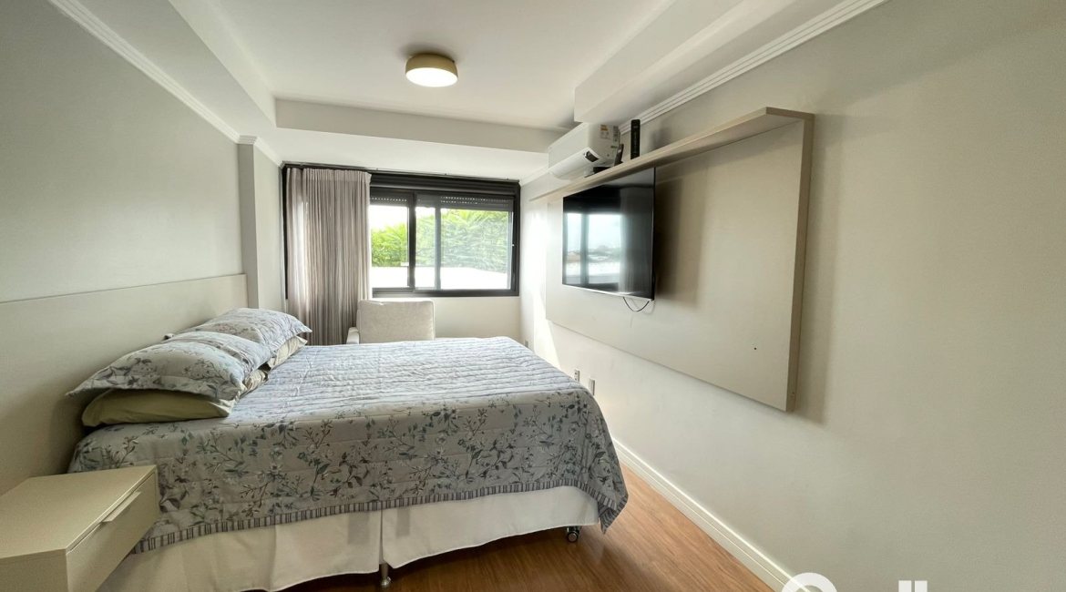 Apartamento à venda com 107m², 3 dormitórios, 3 suítes, 2 vagas, no bairro Nonoai em Porto Alegre