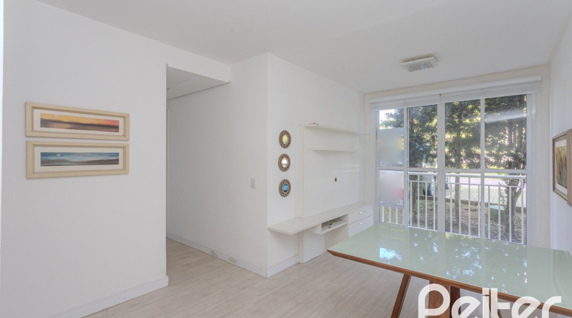 Apartamento à venda com 57m², 2 dormitórios, 1 suíte, 1 vaga, no bairro Vila Nova em PORTO ALEGRE