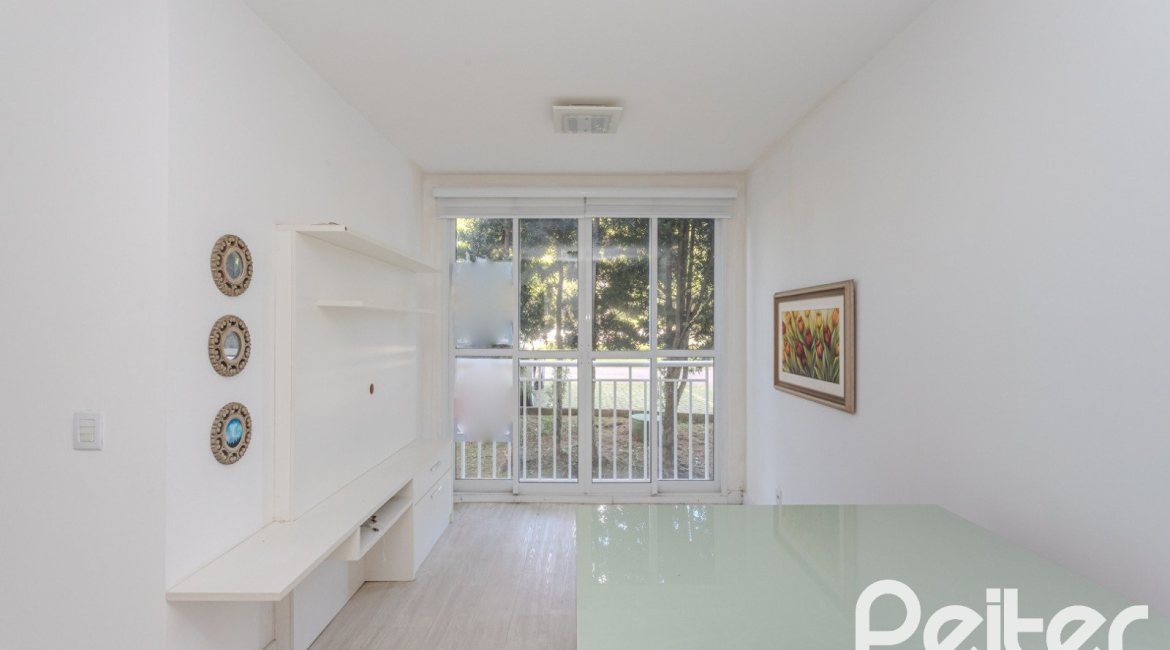 Apartamento à venda com 57m², 2 dormitórios, 1 suíte, 1 vaga, no bairro Vila Nova em PORTO ALEGRE