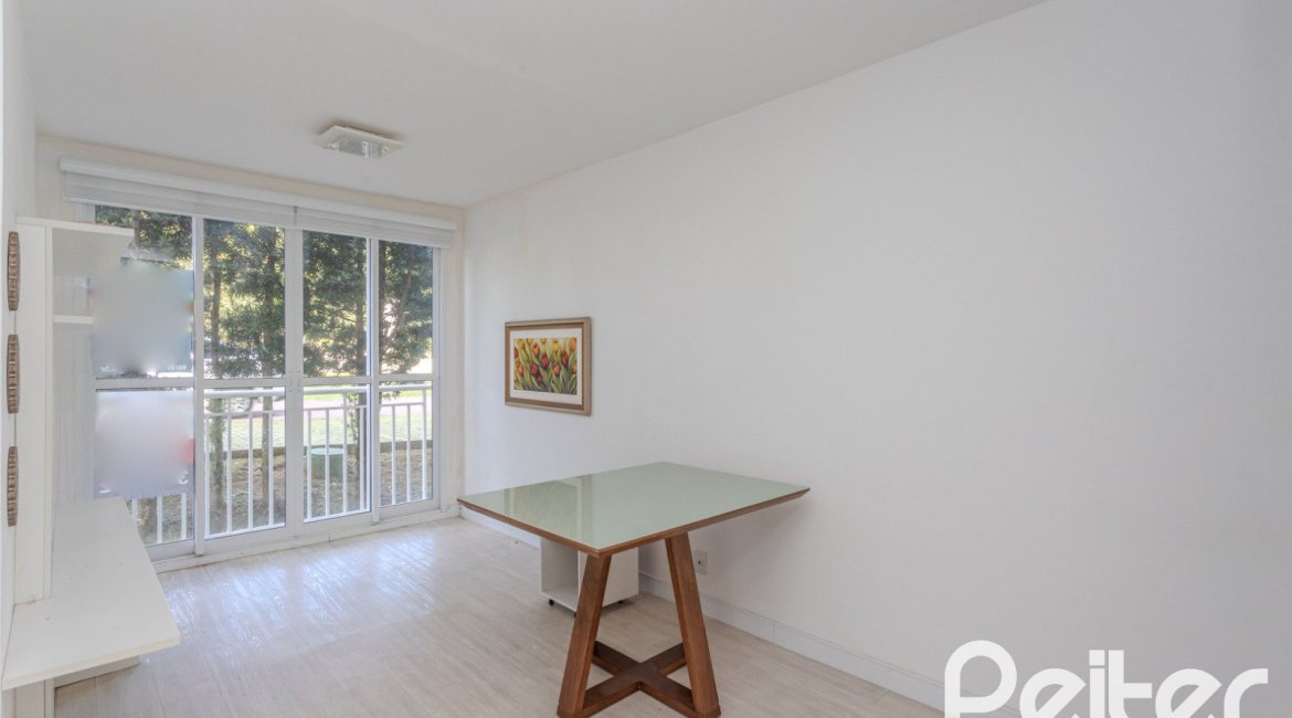 Apartamento à venda com 57m², 2 dormitórios, 1 suíte, 1 vaga, no bairro Vila Nova em PORTO ALEGRE