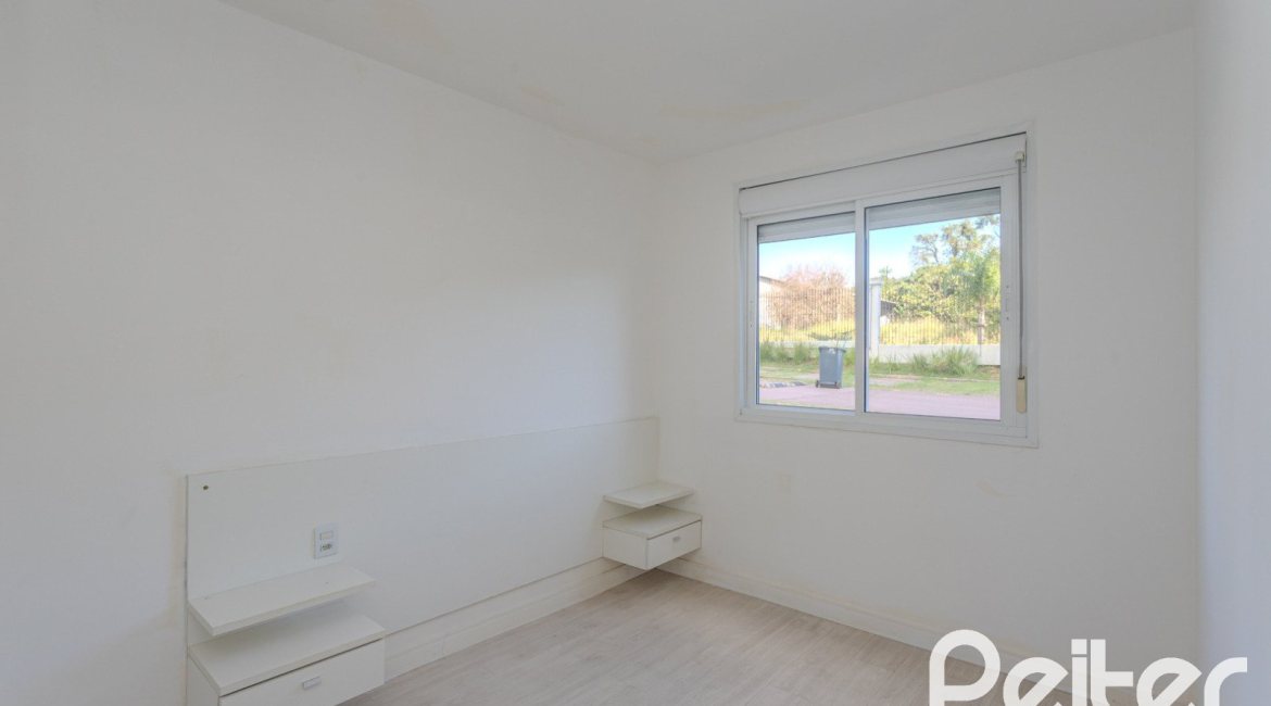 Apartamento à venda com 57m², 2 dormitórios, 1 suíte, 1 vaga, no bairro Vila Nova em PORTO ALEGRE